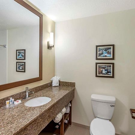 Comfort Suites Ogden Conference Center Екстериор снимка