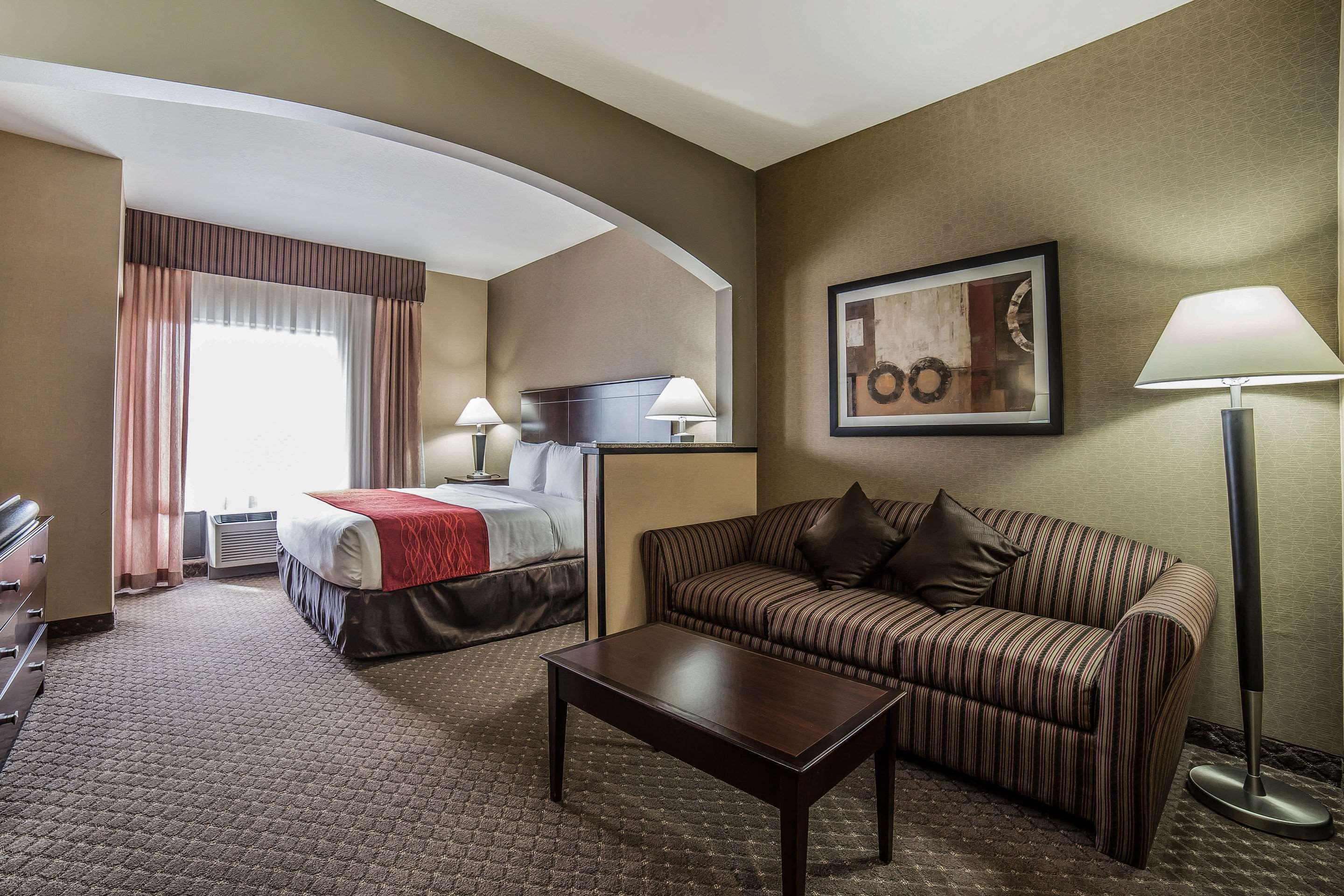 Comfort Suites Ogden Conference Center Екстериор снимка