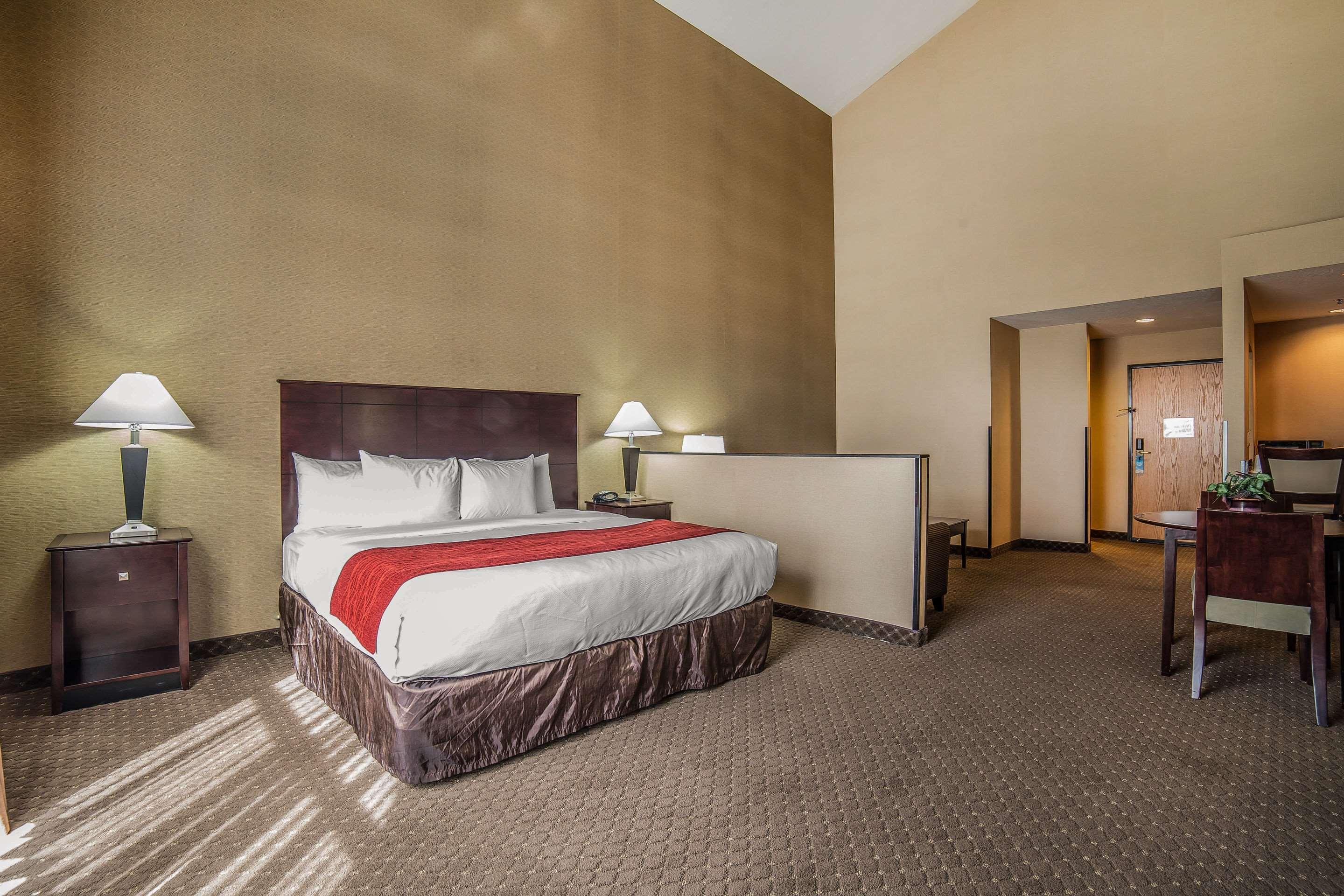 Comfort Suites Ogden Conference Center Екстериор снимка