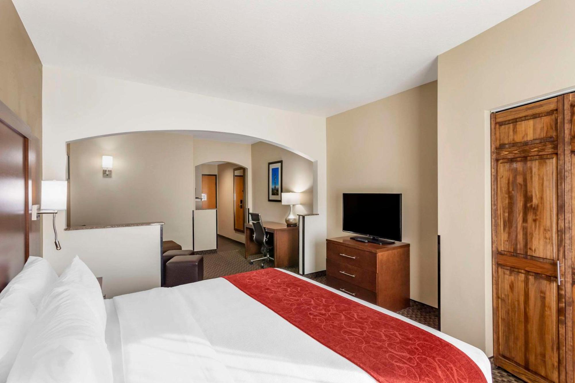 Comfort Suites Ogden Conference Center Екстериор снимка